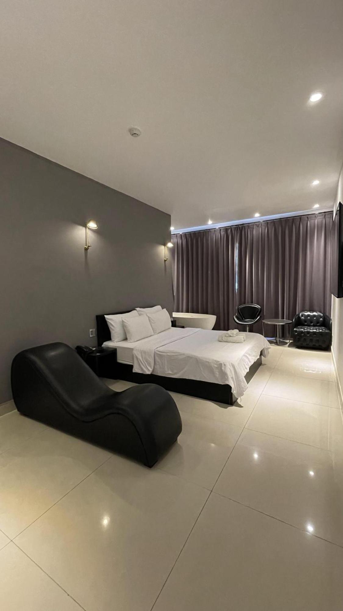 A in Hotel Riverside Ho Chi Minh-stad Buitenkant foto